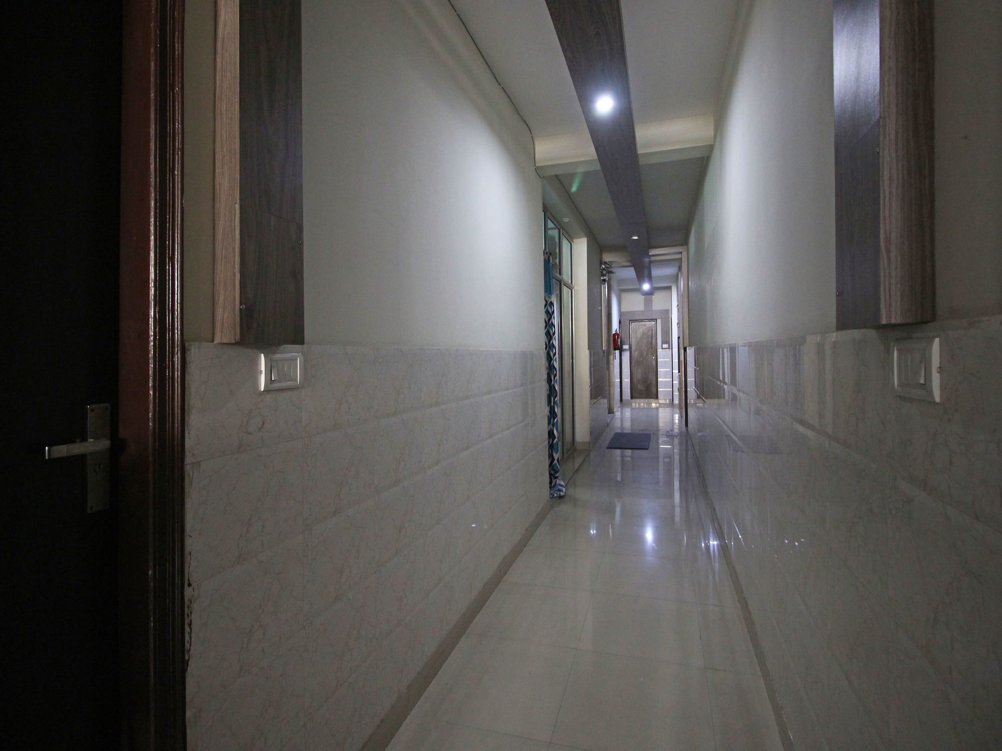 Oyo 576 Hotel Shree Kanta Residency Gurgaon Bagian luar foto