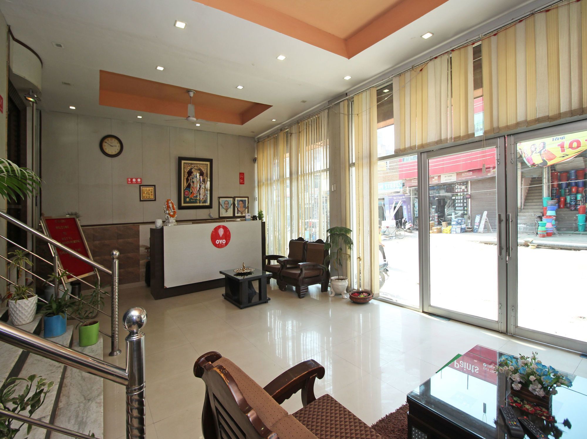 Oyo 576 Hotel Shree Kanta Residency Gurgaon Bagian luar foto